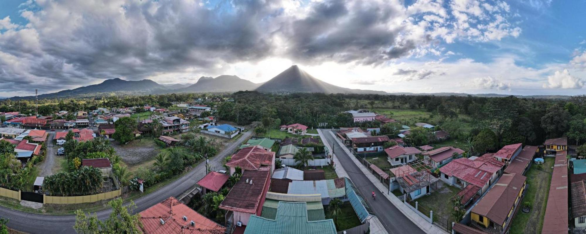 La Fortuna Lodge By Treebu Hotels Exterior photo